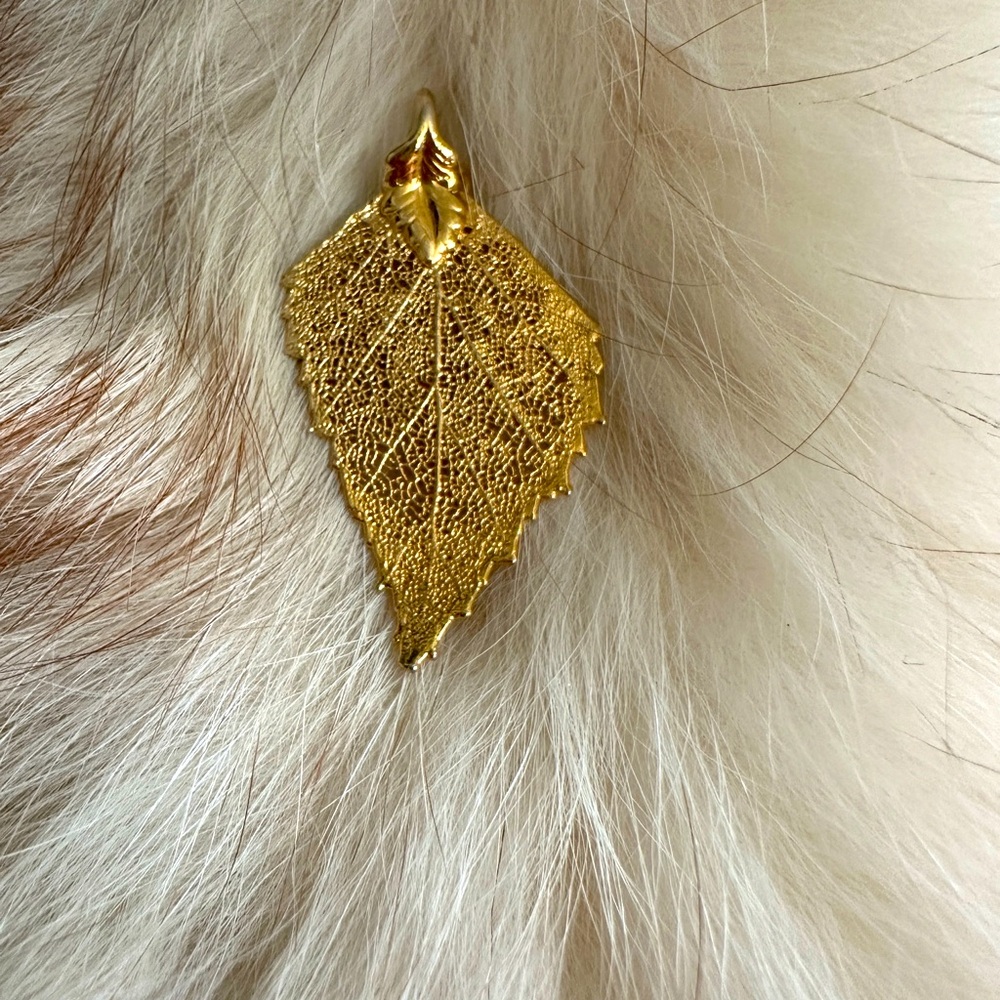 Leaf pendant